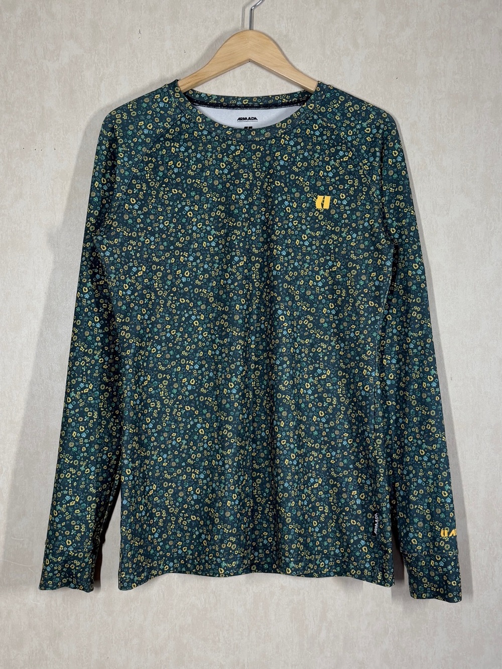 Armada Women’s Longsleeve Mid Layer Shirt Crew Neck Skiing in Green Yellow XL